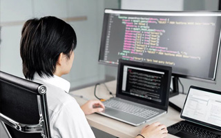 河间 ,php声明和调用变量的符号是什么？